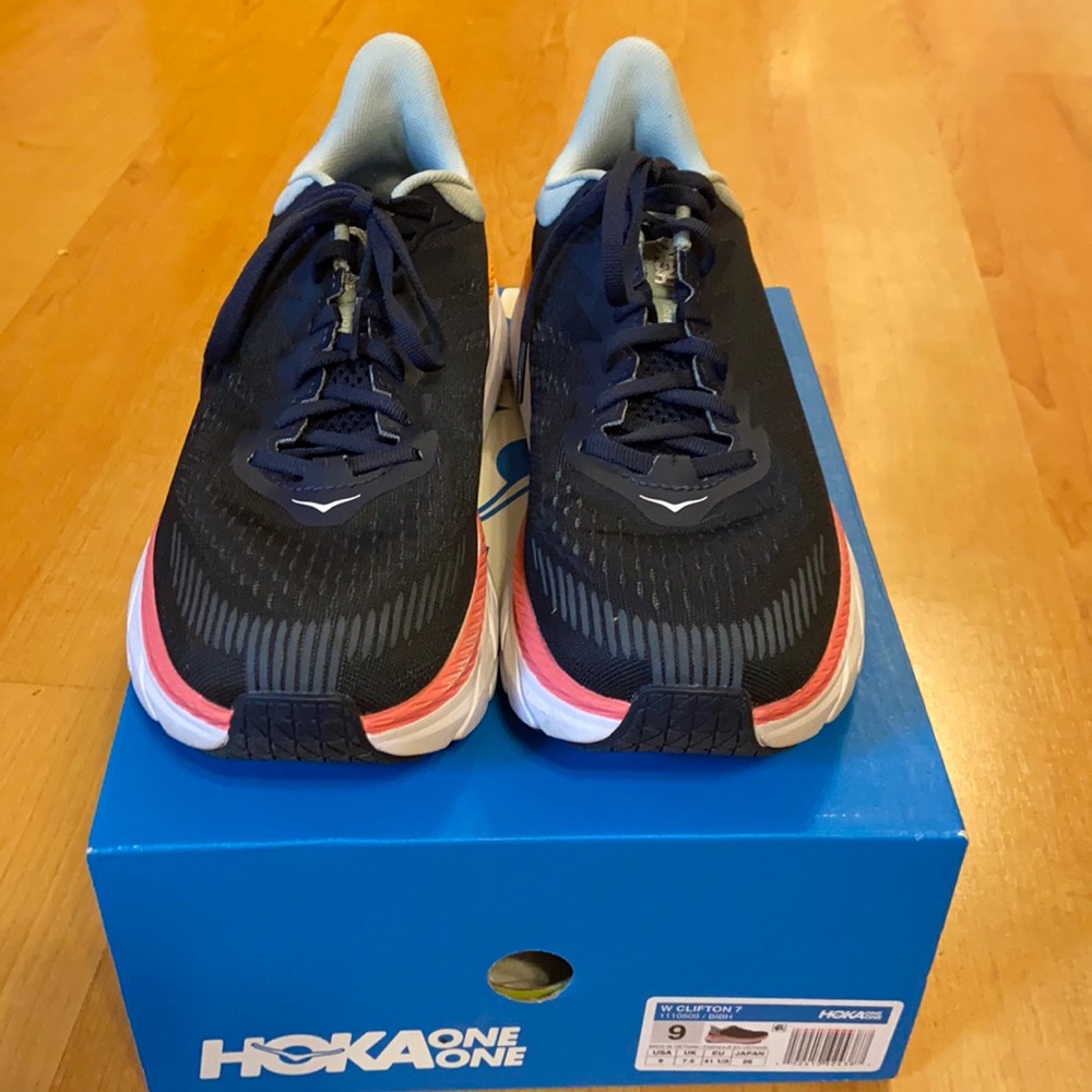 Hoka One One Clifton 7